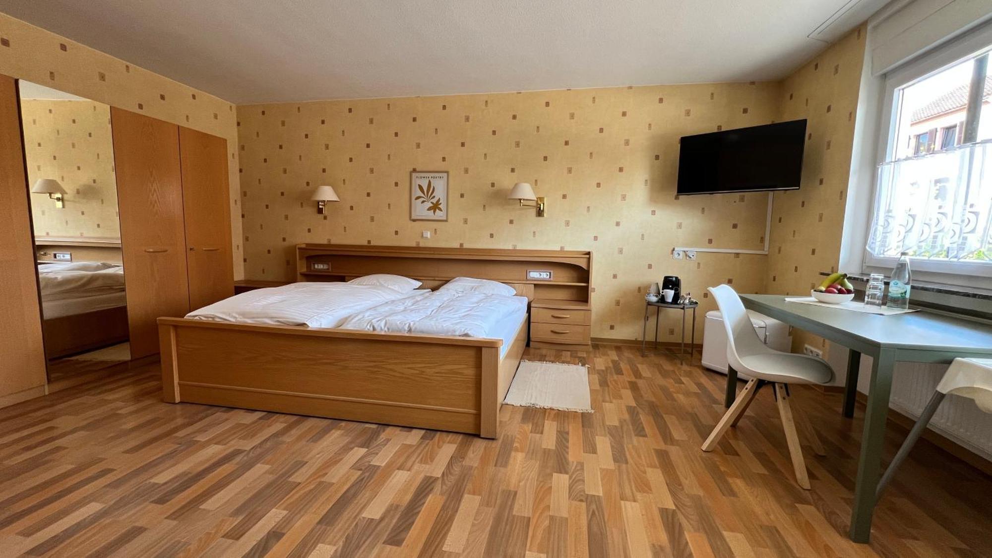 Gaestehaus Kliebenstein Saarwellingen Buitenkant foto