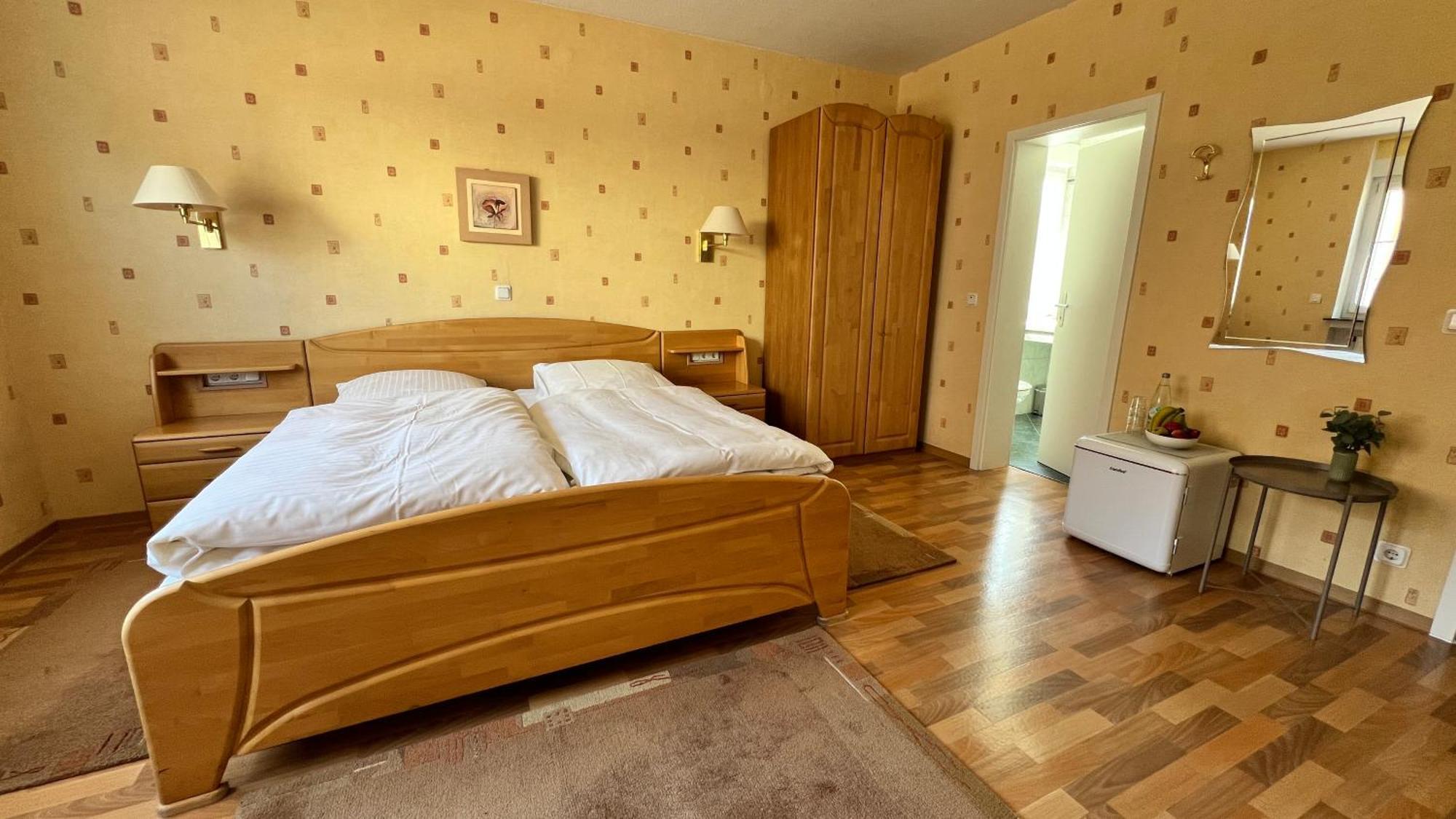 Gaestehaus Kliebenstein Saarwellingen Buitenkant foto